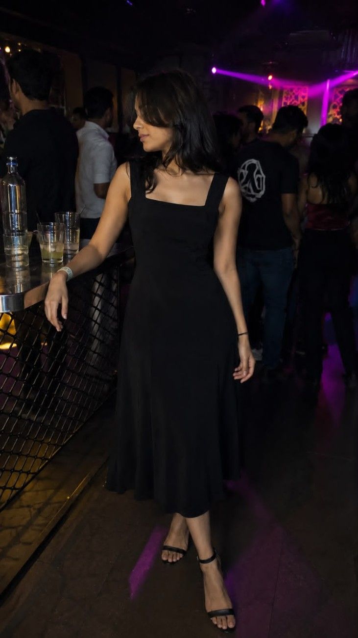 Noeiko Dark Romance Midi Dress for Women