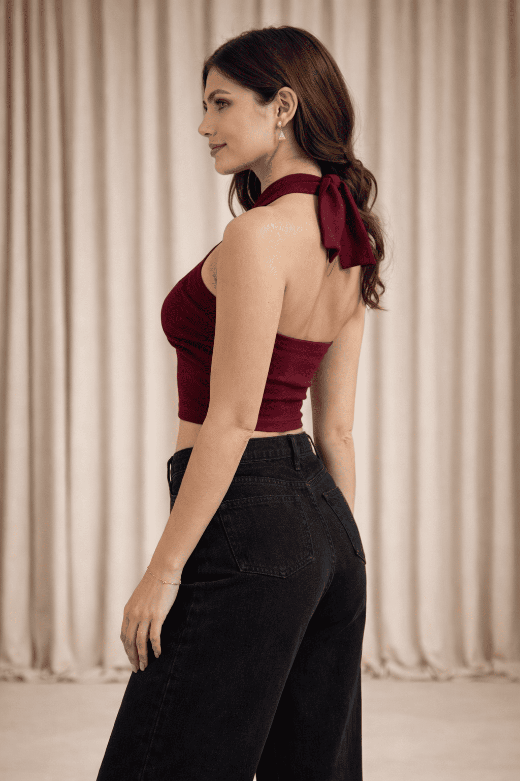 Noeiko Halter Neck Stretch Crop Top