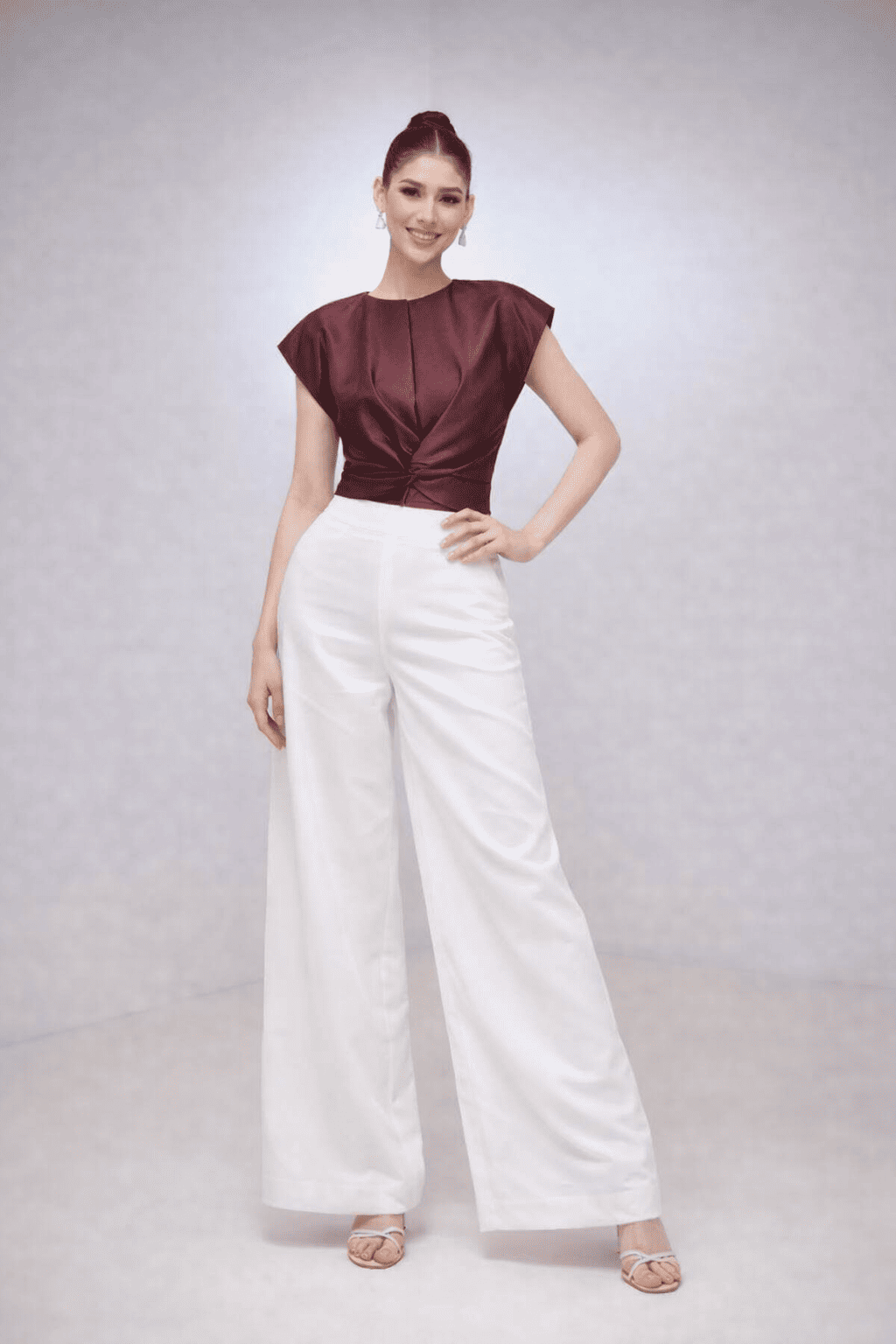 Noeiko Wine Twist Elegance Top
