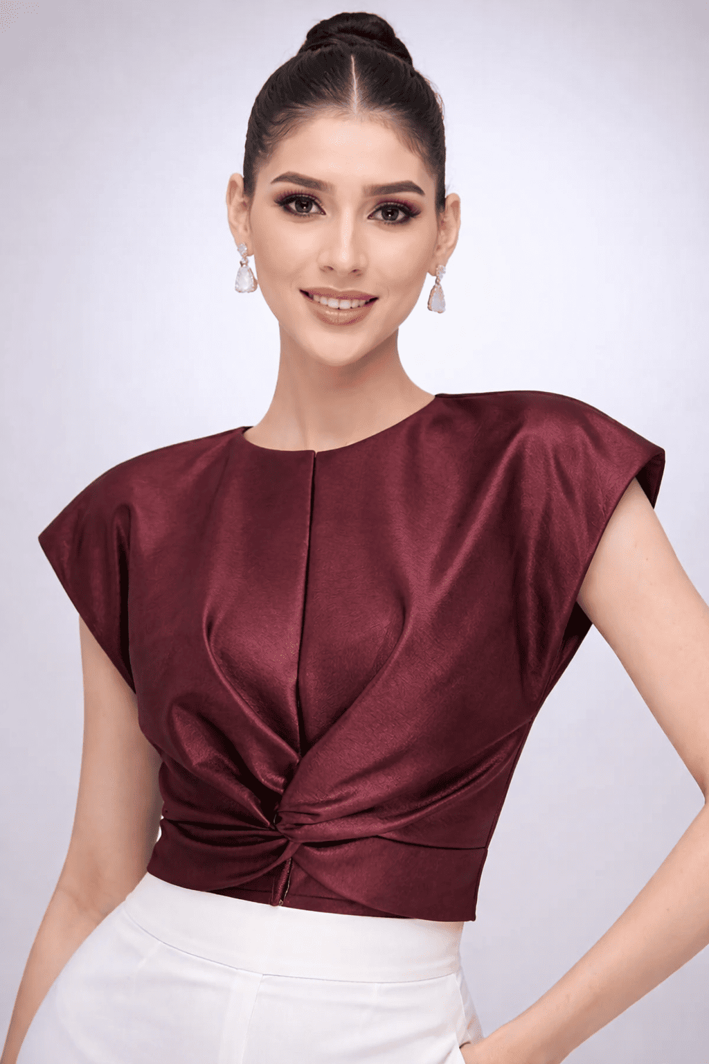 Noeiko Wine Twist Elegance Top