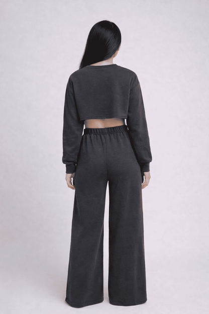 Noeiko Chill Mode Crop Top