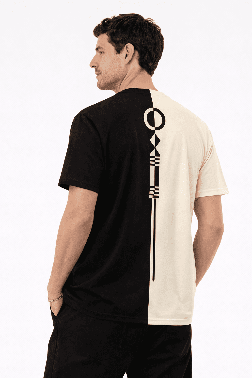 Noeiko Oversized Dual-Tone Graphic T-Shirt